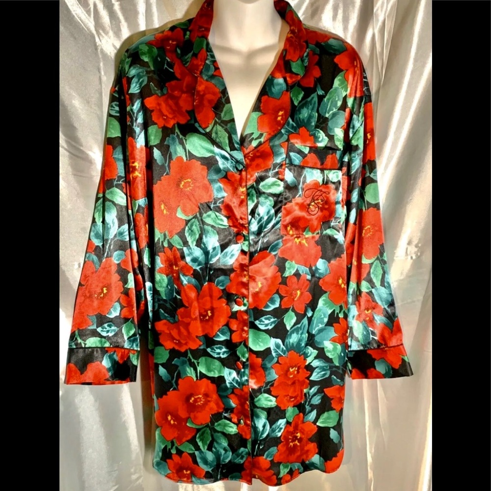 NWT Victoria’s Secret Nightgown Small